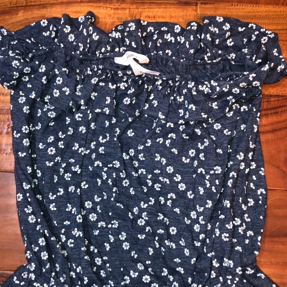 Kirra white floral on blue with pockets - Picture 3 of 4